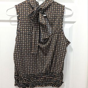 Suzy Shier Black and Tan Sleeveless Tie-Neck Camisole